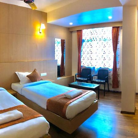 Orange Homestay Shillong Eksteriør billede