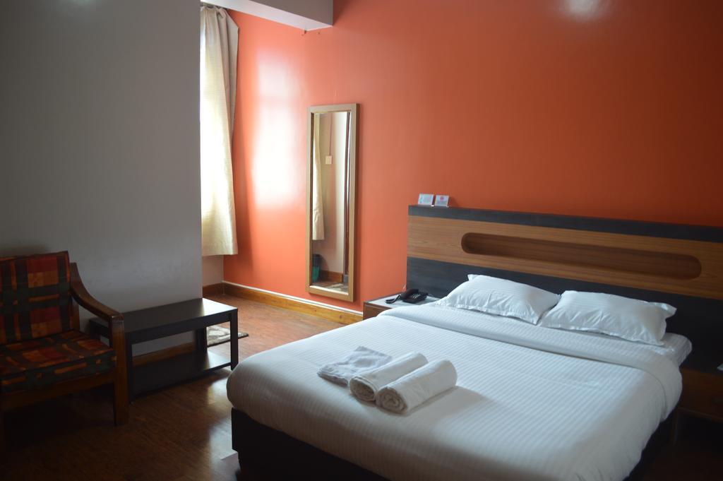 Orange Homestay Shillong Eksteriør billede
