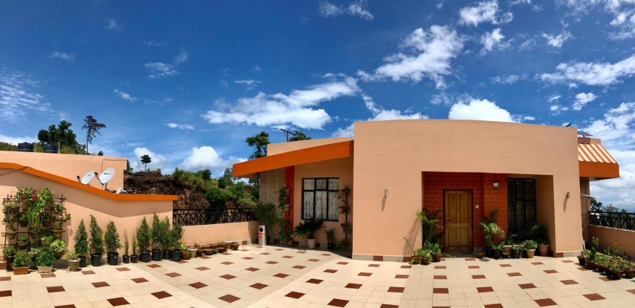 Orange Homestay Shillong Eksteriør billede