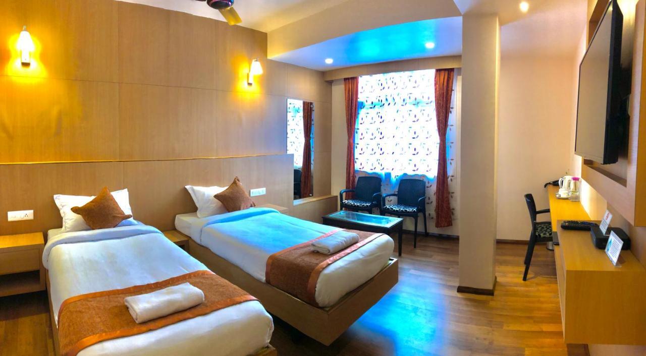 Orange Homestay Shillong Eksteriør billede