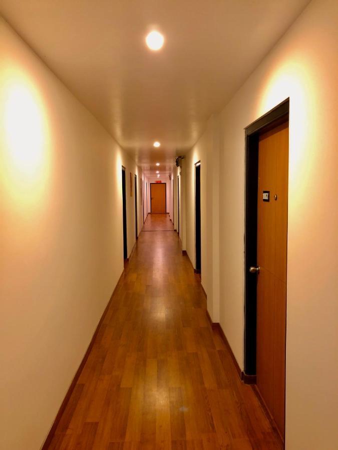 Orange Homestay Shillong Eksteriør billede