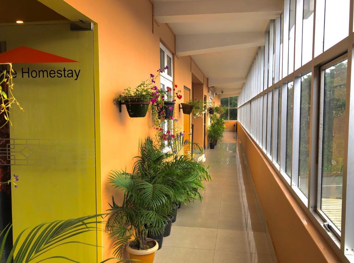 Orange Homestay Shillong Eksteriør billede